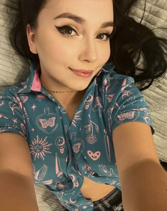 I’M YALLEN , 100% SKILLFUL💕 THERAPIST, PAYMENT IN CASH ON ARRIVAL ✨PRETTY💕 💯LEGIT✨💕 SKILLED🍆 😛💙EXOTIC 💦. GOOD PUSSY ✅ FU - Image 2